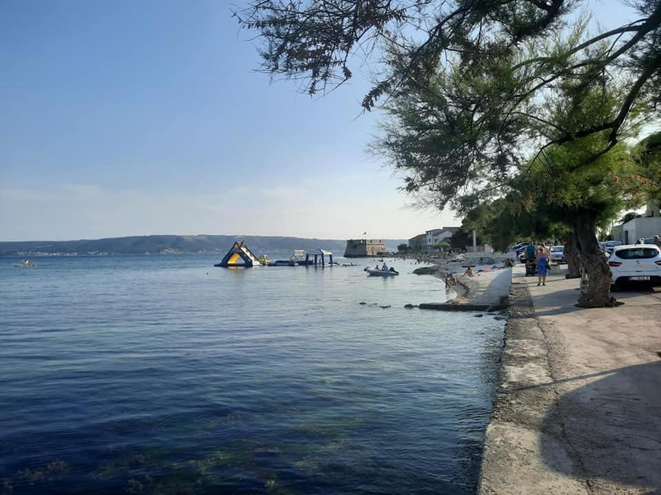 Apartment Drmic Kaštela Zewnętrze zdjęcie
