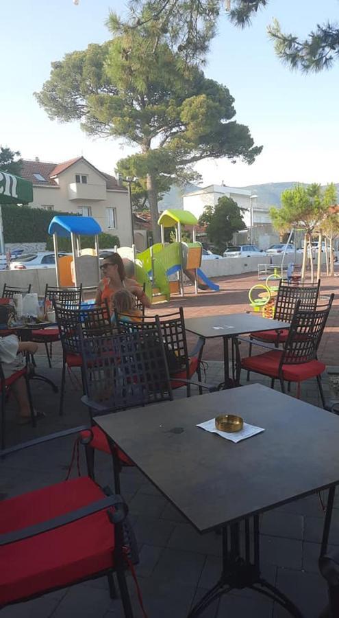 Apartment Drmic Kaštela Zewnętrze zdjęcie