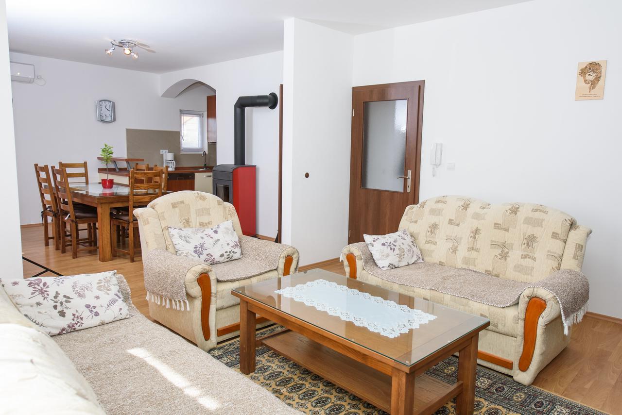 Apartment Drmic Kaštela Zewnętrze zdjęcie