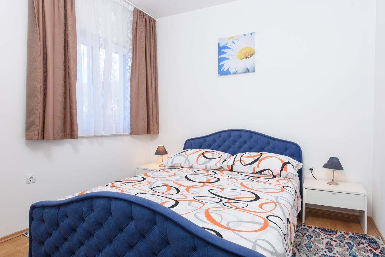 Apartment Drmic Kaštela Zewnętrze zdjęcie
