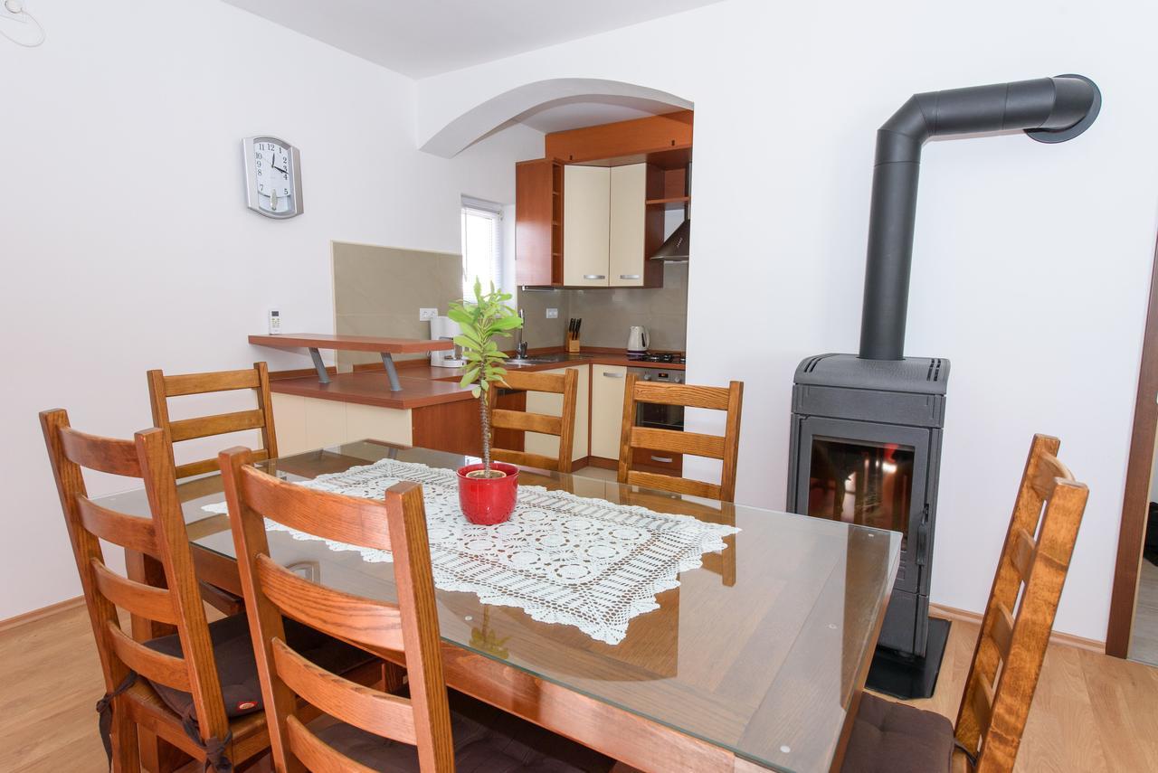 Apartment Drmic Kaštela Zewnętrze zdjęcie