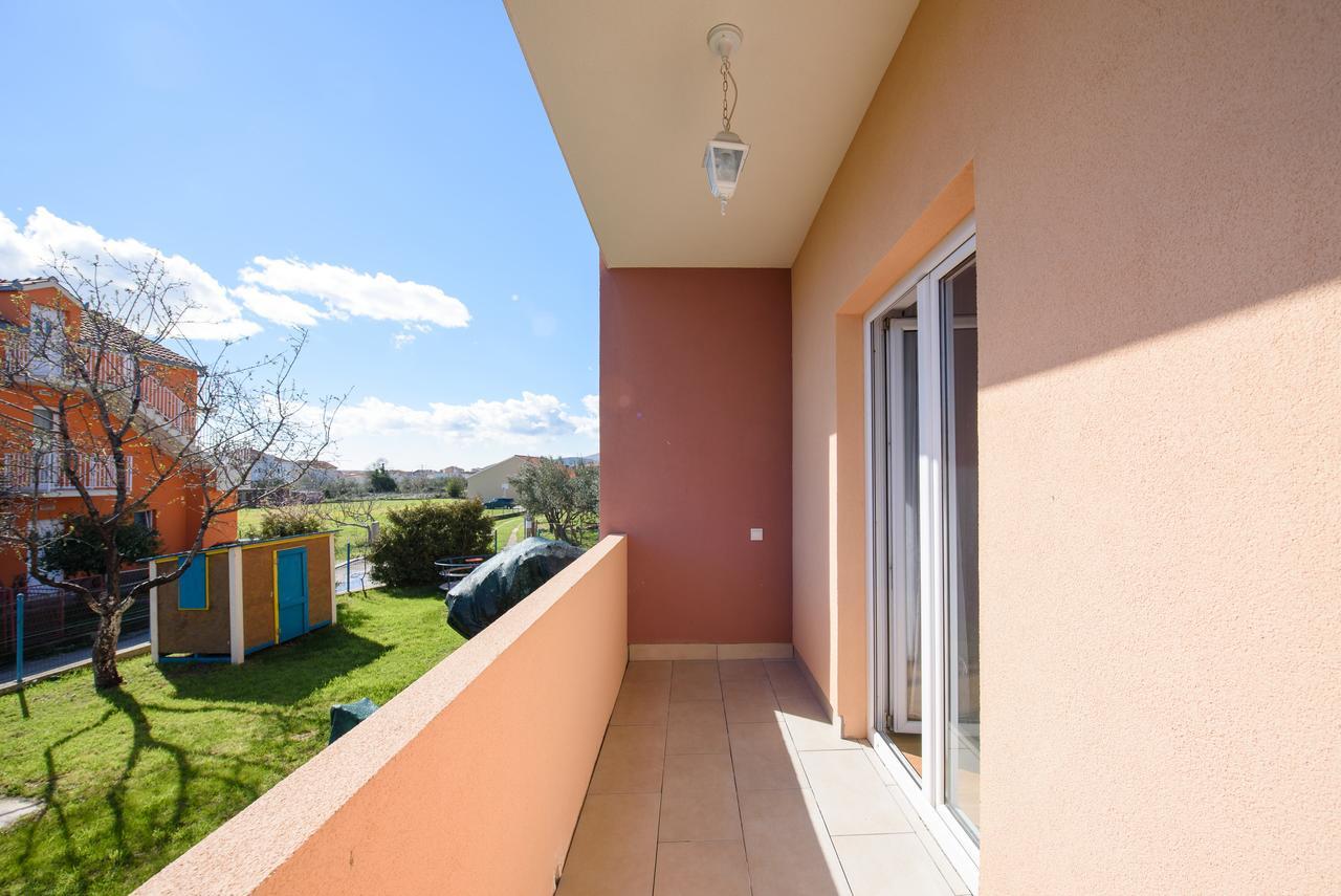 Apartment Drmic Kaštela Zewnętrze zdjęcie